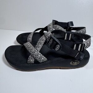 Chaco Z/Cloud Hiking Sandals Black White Single Strap W 8 Outdoor Granola Girl